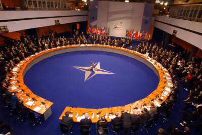 Україна не отримає запрошення на вступ на липневому саміті НАТО у Вашингтоні, - помічник генсека Альянсу Руге