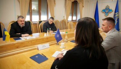 Секретар РНБО зустрівся з головою представництва НАТО в Україні