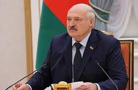 Лукашенко: Заспокойтесь, помирати не збираюсь