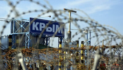 У Криму повідомляють про вибухи на військовому аеродромі та складі боєприпасів