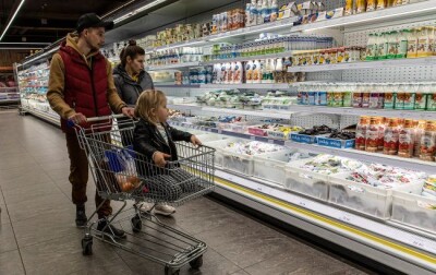 Продукти в Україні дорожчають. Що буде з цінами та як можна зекономити