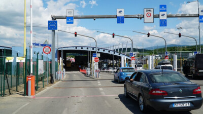 Словацькі перевізники почнуть блокувати кордон з Україною із завтрашнього дня