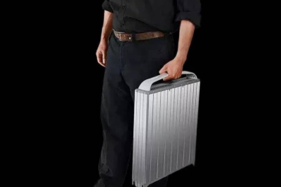 Анонсовано SSD на 368 ТБ – він виконаний у вигляді валізи на коліщатках (фото)