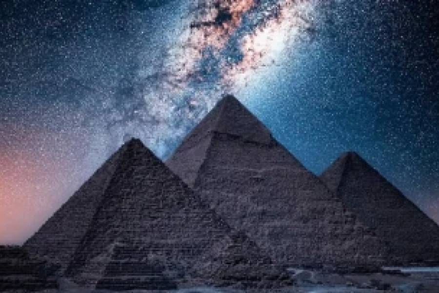 Збіг чи ні: координати Піраміди Хеопса дорівнюють швидкості світла
