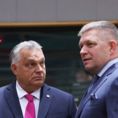 Орбан каже, що Прем’єр-міністр Словаччини Роберт Фіцо “перебуває між життям та смертю”