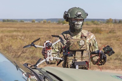 Чому не всі дрони можна віддавати на фронт: офіцер ЗСУ озвучив причину