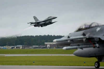 У Пентагоні розповіли, коли українські пілоти завершать підготовку на F-16
