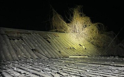 Армія РФ вдарила дроном-камікадзе по Нікополю, пошкоджено будинки і ЛЭП