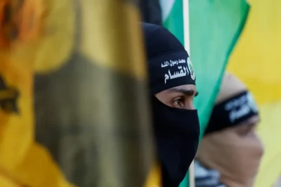 Прихильники Хезболли під час акції протесту на підтримку палестинців, Набатіє, Ліван, листопад 2023 р.