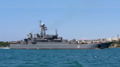 Корабель Азов (Фото: George Chernilevsky, Public domain, via Wikimedia Commons)