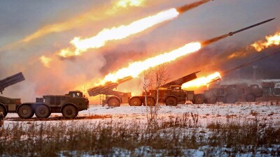 На Сумщині Ворожбу обстріляли з "градів" та артилерії