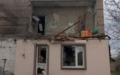 Окупанти за добу обстріляли 15 населених пунктів Херсонщини: пошкоджені будинки, 2 людини дістали поранення