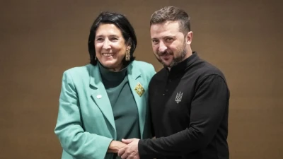 Зеленський на полях саміту зустрівся з президентами Грузії та Чилі - відео