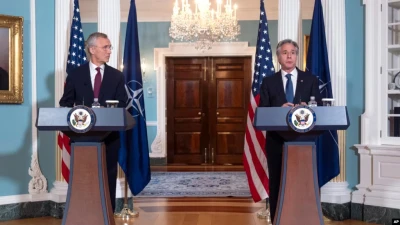 Держсекретар CША Ентоні Блінкен під час прес-конференції з генеральним секретарем НАТО Єнсом Столтенбергом у Державному департаменті у вівторок, 18 червня 2024 р., у Вашингтоні. (AP Photo/Mark Schiefelbein)