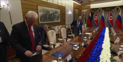 Випередили Кіма: міністрів Путіна вигнали із зали в КНДР