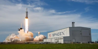 SpaceX відкладає запуски ракети Falcon 9 після падіння на Землю 20 супутників Starlink