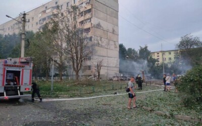 Росія вдарила по центру Чугуєва. Серед поранених – підліток