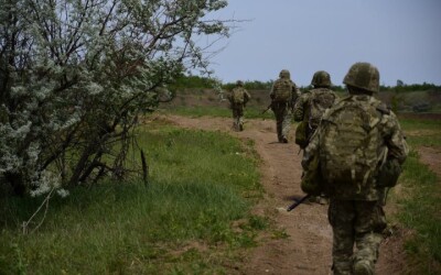 Ворог продовжує наступальні дії на Донецькому напрямку, тривають бої біля Торецька і Часового Яру
