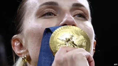 Одна з найкращих фехтувальниць усіх часів – французька преса про олімпійську чемпіонку Ольгу Харлан