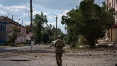 Оглядачі на Заході не вважають, що Курська операція сповільнює російський наступ. ЦРУ та Мі-6 відзначили зміну “наративу війни”