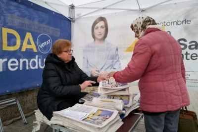 Спочатку головним завданням референдуму була мобілізація проєвропейських виборців, які симпатизують Має Санду, проте пізніше до цієї кампанії активно включилися проросійські сили