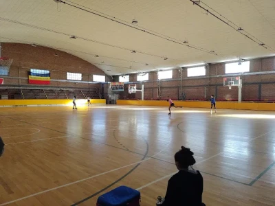 В Аргентині ураган обрушив дах спортивного клубу під час змагань