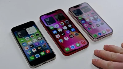 iPhone SE, iPhone 13 і iPhone 13 mini / фото AppleInsider
