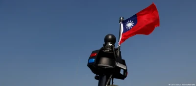Тайвань заявив про 22 військових літаки Китаю біля острова