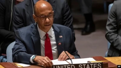 Заступник постпредки США при ООН Роберт Вуд виступає під час засідання Ради безпеки в штаб-квартирі ООН у вівторок, 6 червня 2023 р.