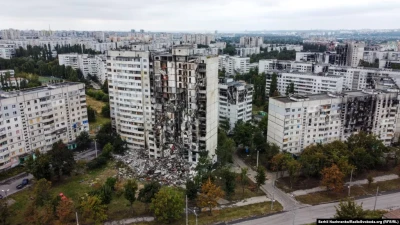 Росіяни скинули чотири КАБи на житловий будинок у Харкові, є жертви