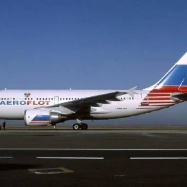 Крадіжка Росією 400 літаків призвела до рекордної сутички в бізнесі авіастрахування, – WSJ