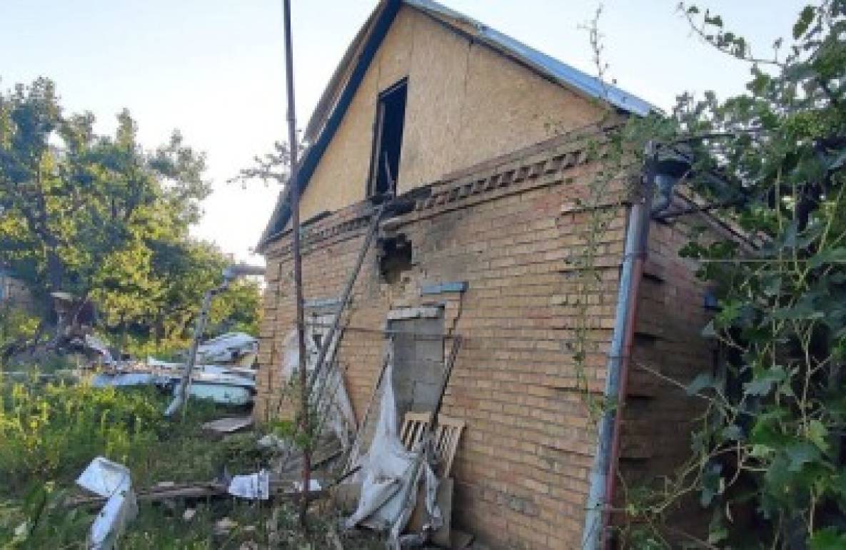 Унаслідок обстрілів Миколаївщини пошкоджена ЛЕП, у області зайнялися пожежі